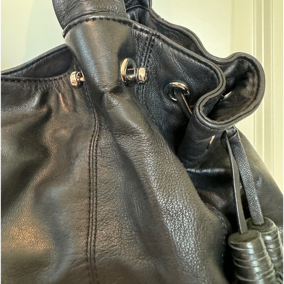 Perlina Black Classic Italian Leather Slouch handbag excellent condition - Picture 4 of 9